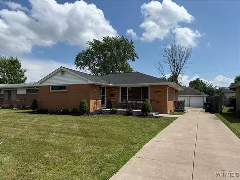 31 Noel Dr, Amherst, NY 14221