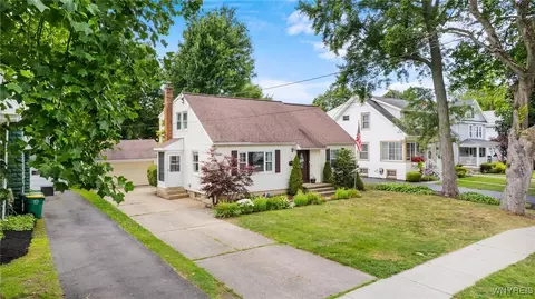 122 Hawkins Ave, Hamburg, NY 14075