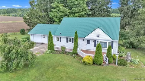 13939 Chaffee-curriers Rd, Chaffee, NY 14030