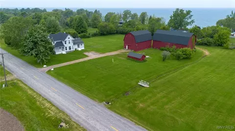 11131 Lakeshore Rd, Yates, NY 14098