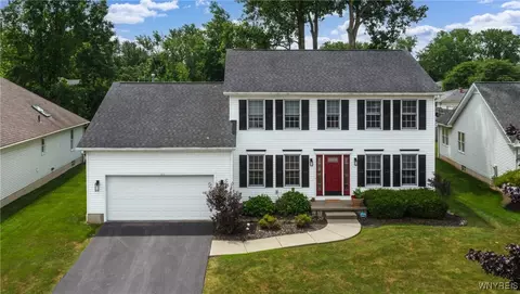 175 Crown Royal Dr, Amherst, NY 14221