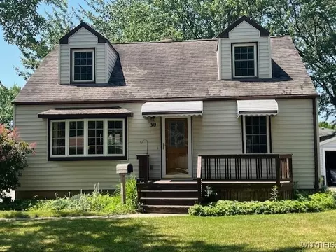30 Karen Dr, Tonawanda, NY 14150