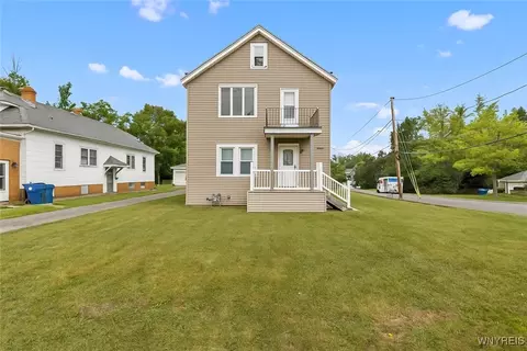 540 Longmeadow Rd, Amherst, NY 14226
