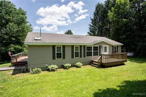 6966 Bennett Rd, Franklinville, NY 14737