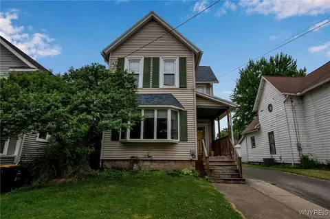 101 Webb St, Lockport, NY 14094