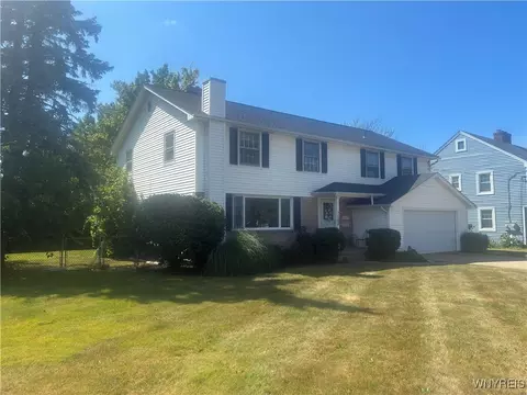 102 N Union Rd, Amherst, NY 14221