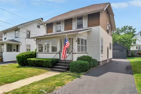 49 Kingsbury Ave, Batavia, NY 14020