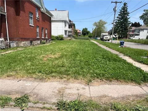 1226 Niagara St, Niagara Falls, NY 14303