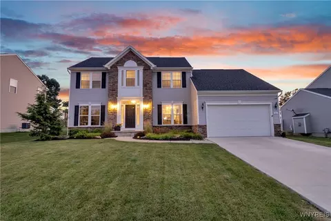 84 John Alex Dr, West Seneca, NY 14224