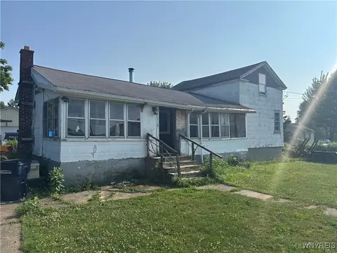 2119 School St, North Collins, NY 14111