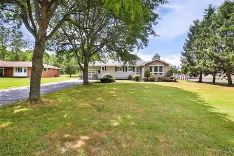 165 Strasmer Rd, Depew, NY 14043