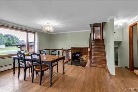 Dining - 6393 Aiken Rd, Pendleton, NY 14094 photo 5 of 5