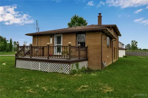 Other - 6393 Aiken Rd, Pendleton, NY 14094 photo 2 of 10