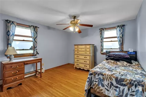 Bedroom - 6393 Aiken Rd, Pendleton, NY 14094 photo 1 of 7