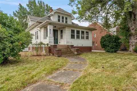 811 Cleveland Dr, Cheektowaga, NY 14225