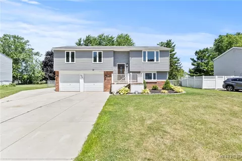 424 Tracey Ln, Grand Island, NY 14072