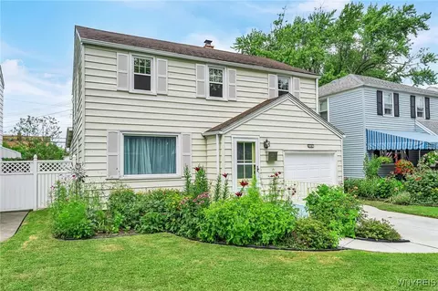 450 Maynard Dr, Amherst, NY 14226