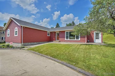 161 Wellsville St, Bolivar, NY 14715