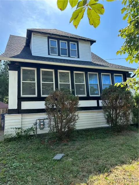 17 Elmer Ave, Buffalo, NY 14215