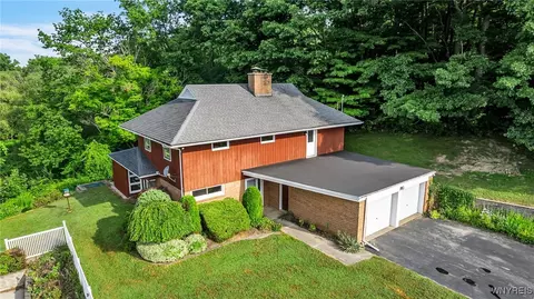 5036 Merlau Rd, Wales, NY 14052