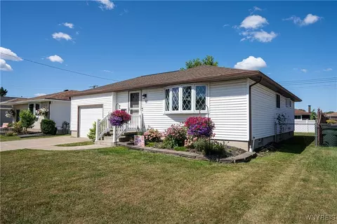60 Norman Dr, Depew, NY 14043