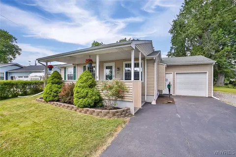 112 Arlington Pl, Depew, NY 14043