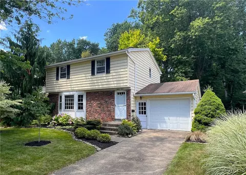 1312 Doebler Dr, North Tonawanda, NY 14120