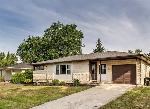 24 Sunset, Tonawanda, NY 14150