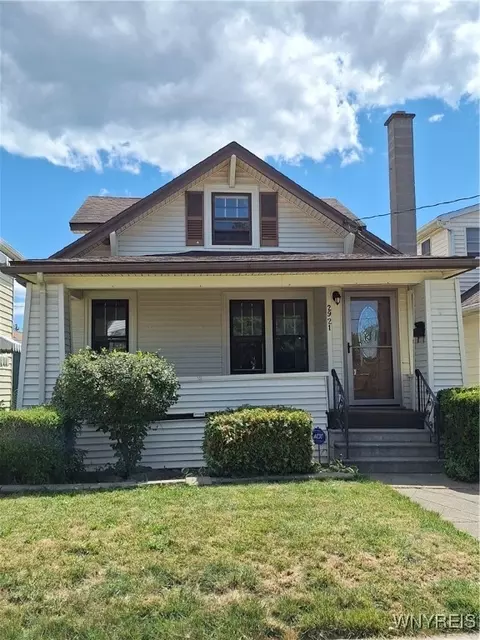 2921 Michigan Ave, Niagara Falls, NY 14305