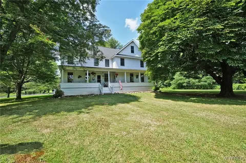 460 Two Rod Rd, Marilla, NY 14102
