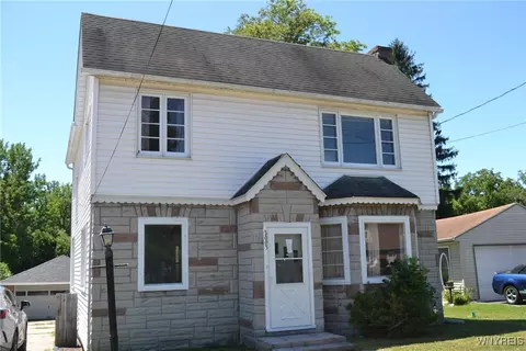 3663 Seneca St, West Seneca, NY 14224