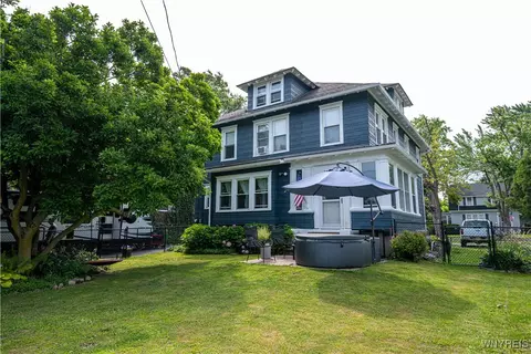 10 Taft Pl, Dunkirk, NY 14048