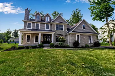 24 Hearthstone Ter, Orchard Park, NY 14127