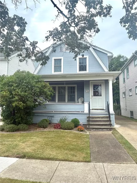 222 Mckinley Ave, Kenmore, NY 14217