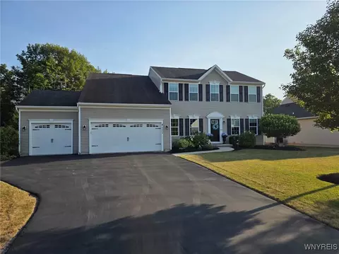 5854 Monaghan Ln, Clarence Center, NY 14032
