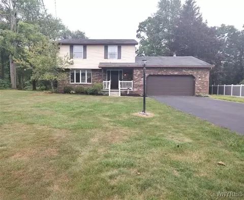 835 Bennett Rd, Evans, NY 14006