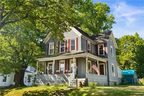 6 1st St, Whitestown, NY 13492