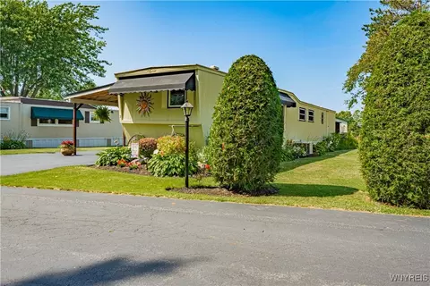 3 Harbor Park, Wilson, NY 14172