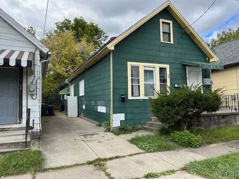 88 Coit St #2, Buffalo, NY 14206