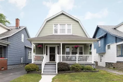 34 Downing St, Buffalo, NY 14220