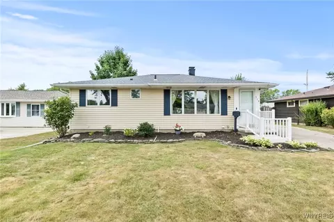 319 Green Acres Rd, Tonawanda, NY 14150