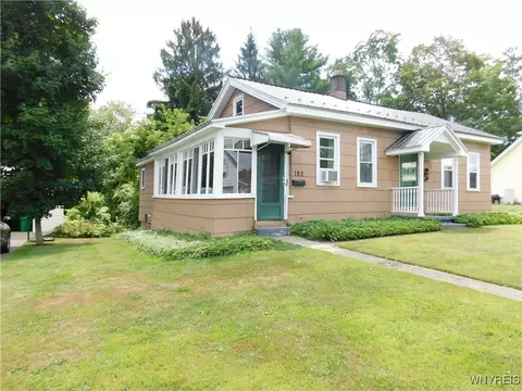 182 Woodward Ave, Springville, NY 14141