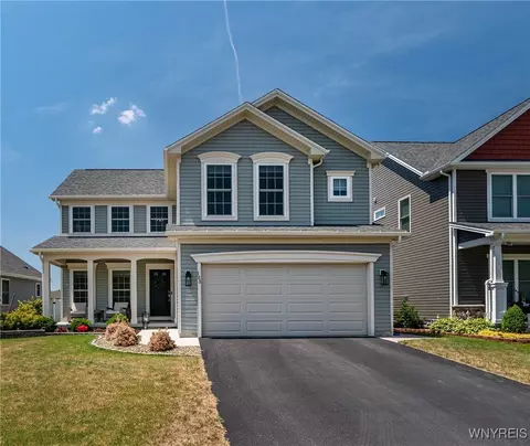 108 Boxelder Ln, Amherst, NY 14228