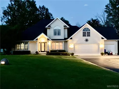 4313 S Newstead Rd, Newstead, NY 14001