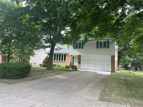 150 Jeffrey Dr, Amherst, NY 14228