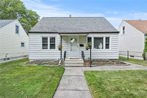 3336 C St, Niagara Falls, NY 14303