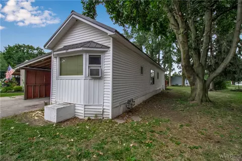 3902 Lockport Olcott Rd #69, Lockport, NY 14094