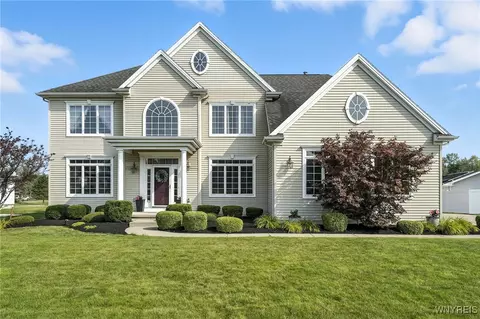 4154 Ridgefield, Hamburg, NY 14075