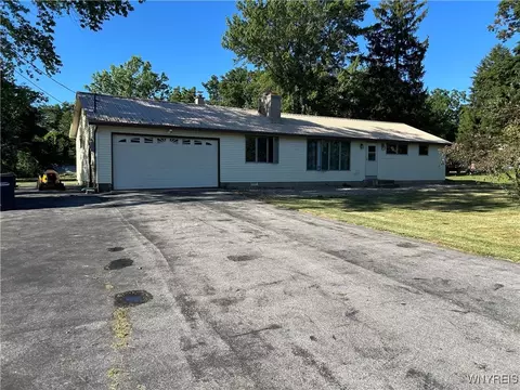 1553 Sumner Rd, Darien, NY 14036