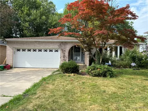 412 Belmont Ct E, North Tonawanda, NY 14120
